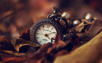 Clock-Leaves-Autumn